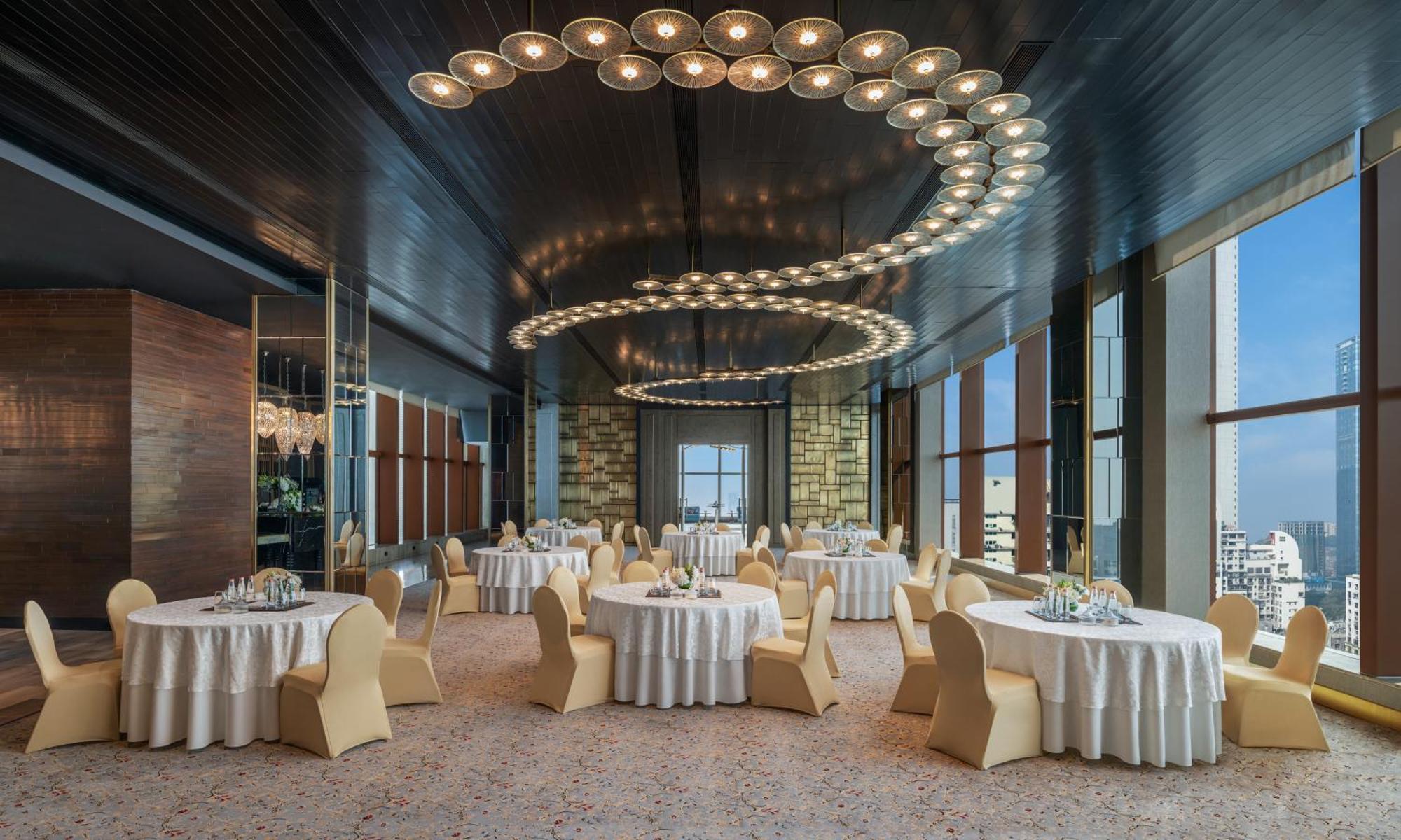Отель The St. Regis Мумбаи Экстерьер фото The Club at the Ritz-Carlton, DIFC