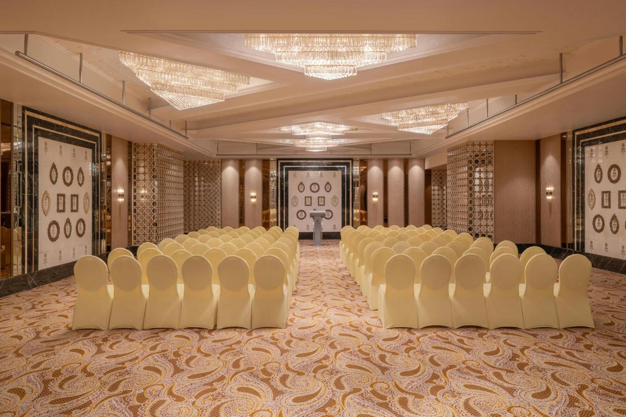 Отель The St. Regis Мумбаи Экстерьер фото The ballroom